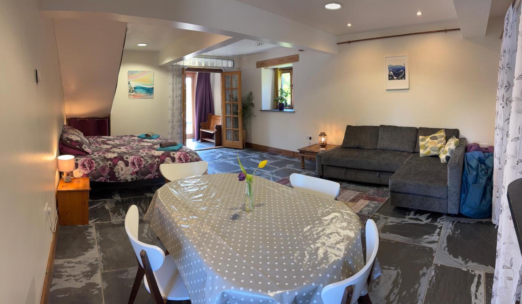 The Shippon At Rosehip Apartment Launceston Bagian luar foto